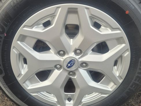 Used 2021 Subaru Forester image 40