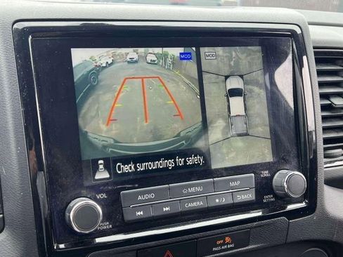 Used 2022 Nissan Frontier PRO-4X image 34