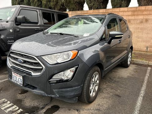 Used 2018 Ford EcoSport SE image 2