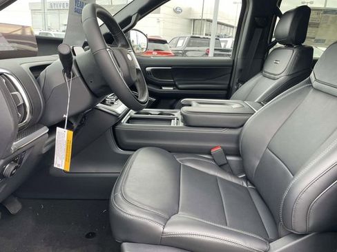 New 2025 Ford Expedition Max Platinum w/ Stealth Appearance Package image 15