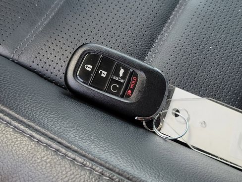 Used 2025 Honda CR-V EX-L image 31