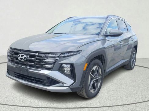 Used 2025 Hyundai Tucson SEL image 3