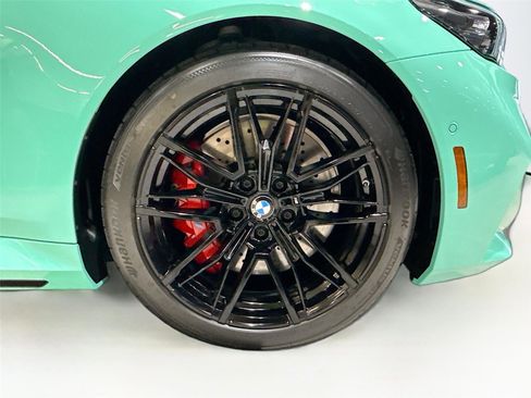 Used 2025 BMW M5 w/ Carbon Package image 32