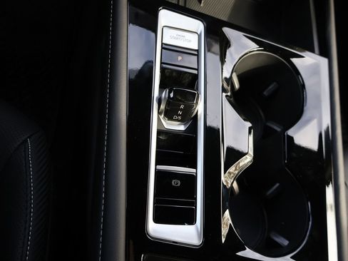 New 2026 Volkswagen Atlas Cross Sport SE image 31