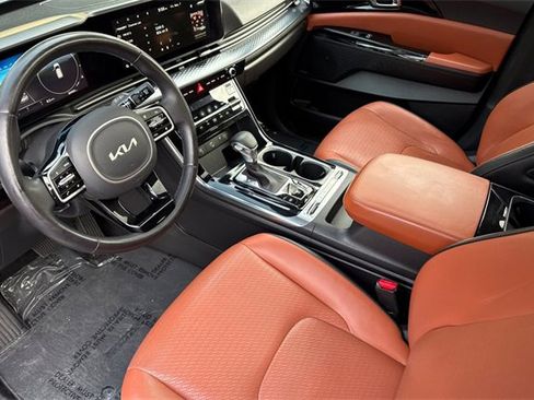 Certified 2022 Kia Carnival SX Prestige image 12