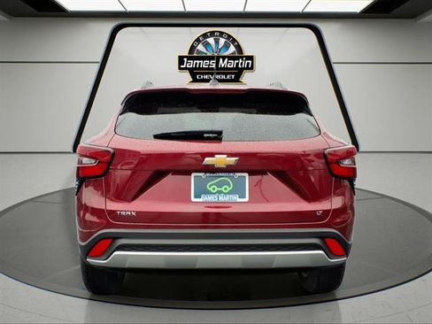 Certified 2024 Chevrolet Trax LT w/ Sunroof Package image 7