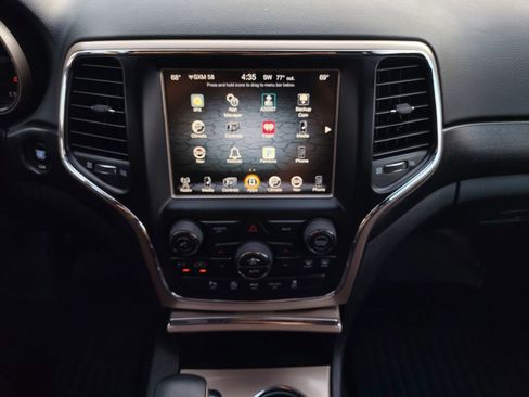 Used 2017 Jeep Grand Cherokee Laredo w/ Quick Order Package 2BE image 7