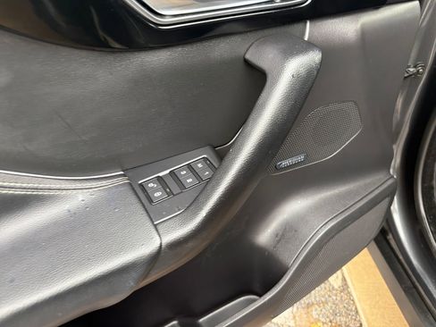 Used 2018 Jaguar F-PACE S AWD/4WD image 17