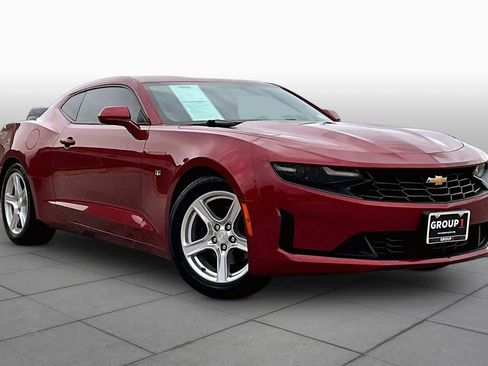 Used 2023 Chevrolet Camaro LT RWD image 3