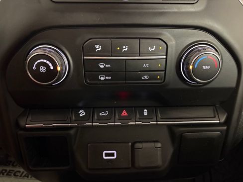 Used 2019 Chevrolet Silverado 1500 Custom Trail Boss w/ Custom Convenience Package AWD/4WD image 29