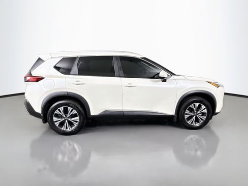 Used 2023 Nissan Rogue SV w/ SV Premium B Package FWD image 11