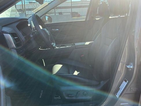 Certified 2025 Nissan Rogue SV w/ SV Premium Package image 12