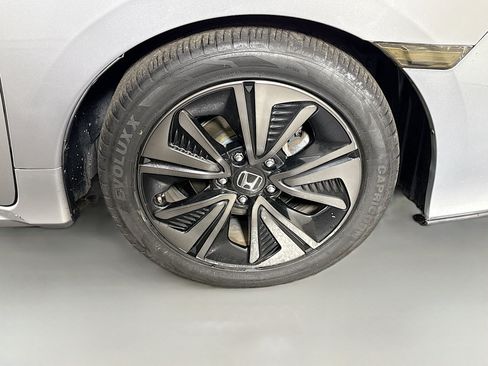 Used 2018 Honda Civic EX image 32