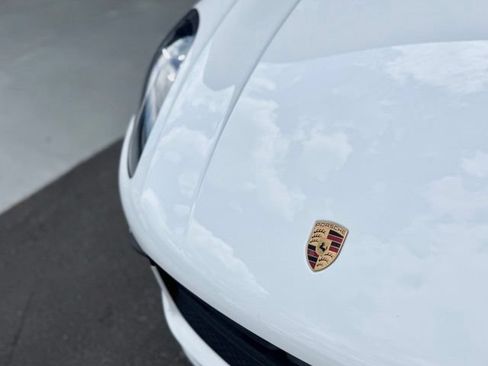 Used 2022 Porsche Macan AWD/4WD image 37