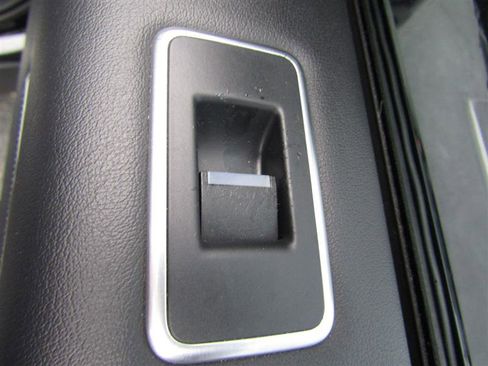 Used 2014 Land Rover Range Rover Supercharged image 39