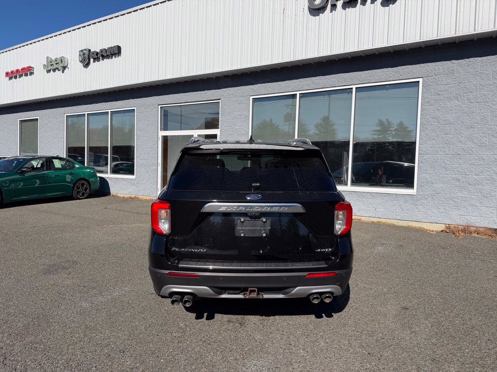Used 2022 Ford Explorer Platinum w/ Equipment Group 601A AWD/4WD image 4