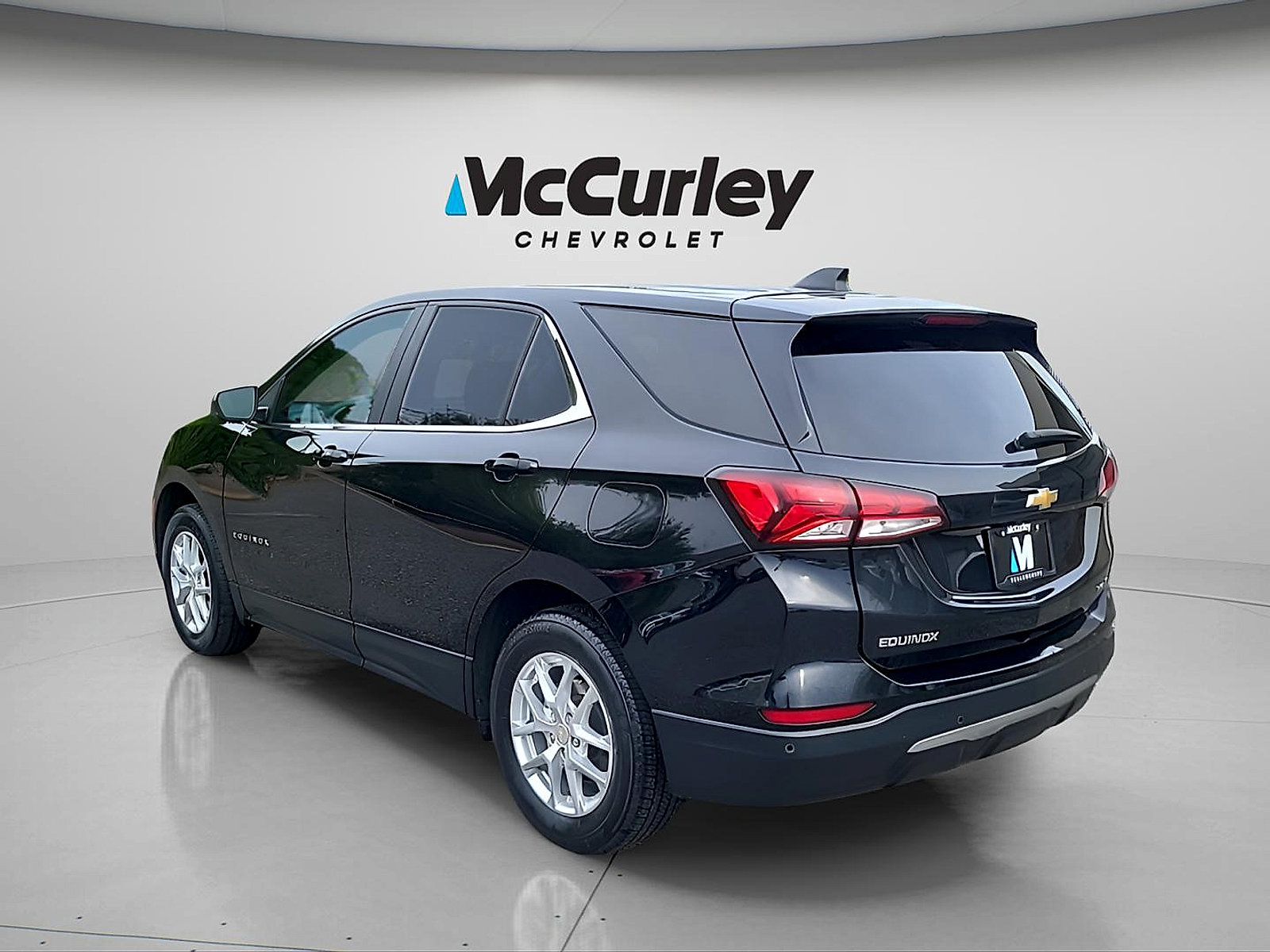 Used 2024 Chevrolet Equinox LT AWD/4WD image 5