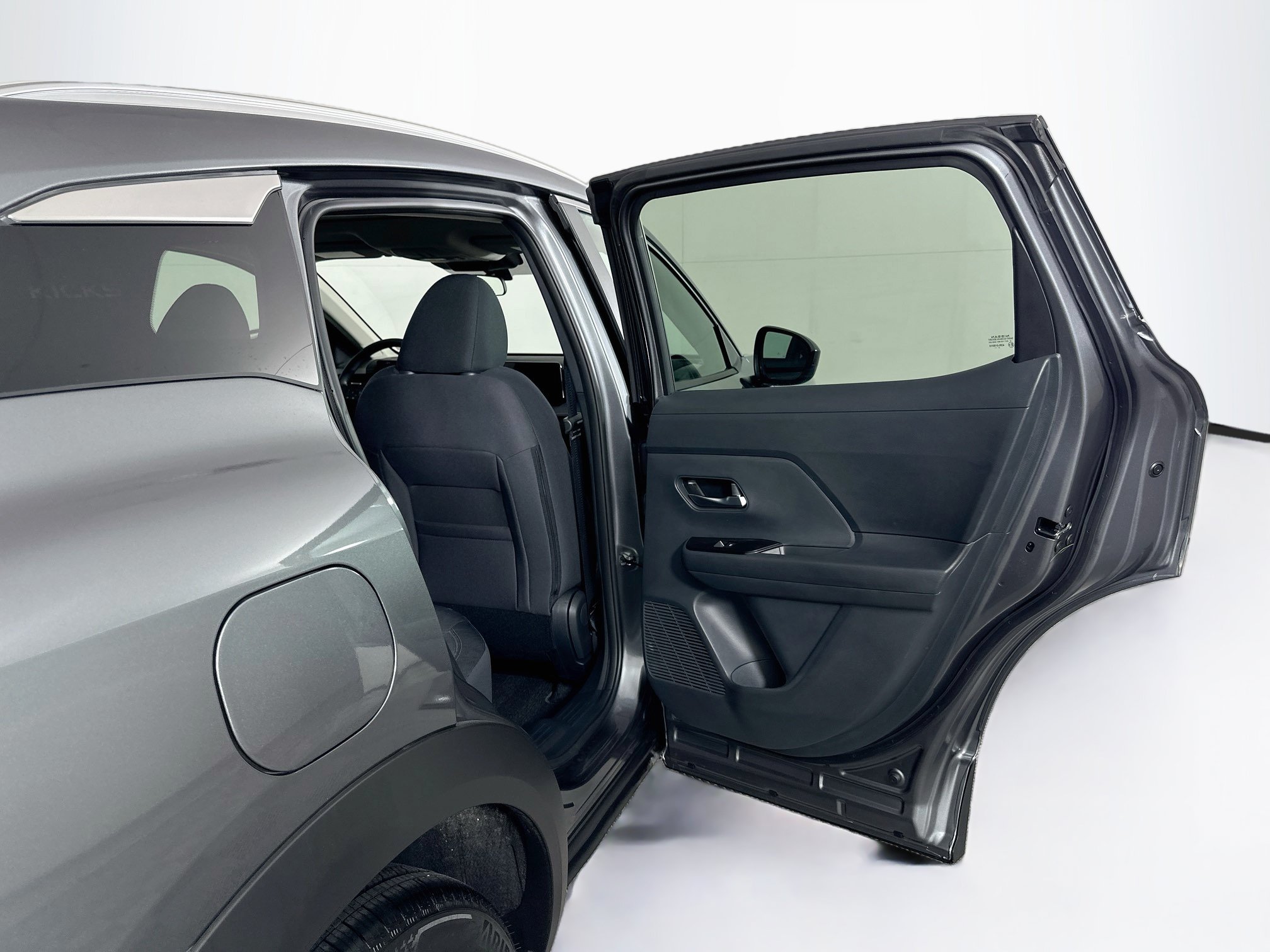 Used 2026 Nissan Kicks SV w/ SV Premium Package AWD/4WD image 29