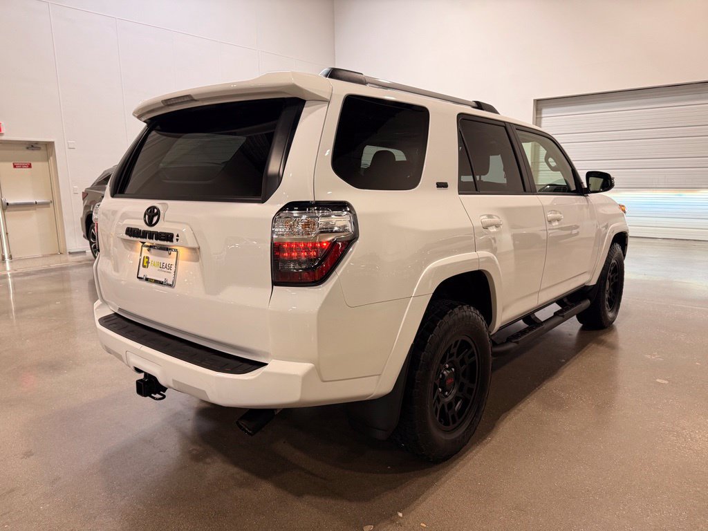 Used 2024 Toyota 4Runner SR5 Premium w/ Moonroof Package AWD/4WD image 5