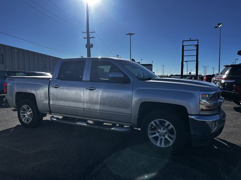 Used 2018 Chevrolet Silverado 1500 LT w/ All Star Edition image 6