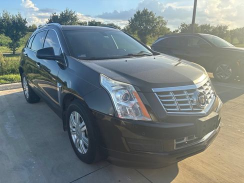 Used 2015 Cadillac SRX Luxury FWD image 3