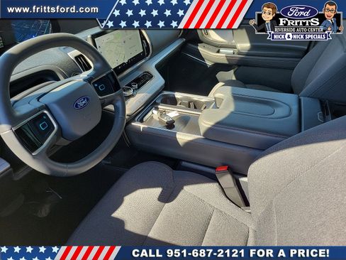 Certified 2025 Ford Expedition Max Active image 4