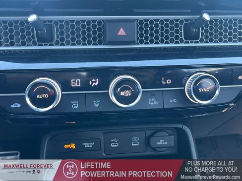 Used 2025 Honda Civic Sport image 4