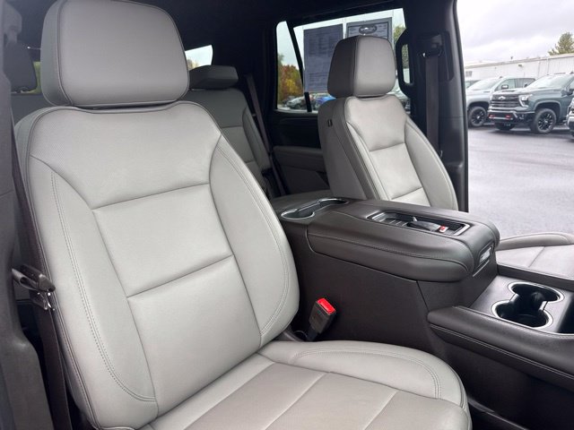 Used 2022 GMC Yukon SLT w/ SLT Luxury Package AWD/4WD image 34