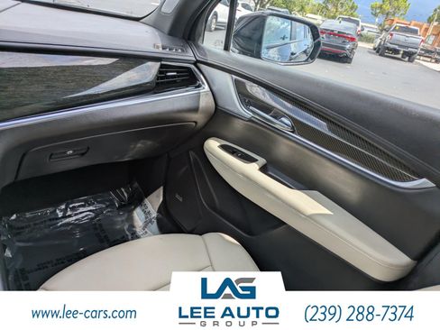 Used 2020 Cadillac XT6 Sport AWD/4WD image 16