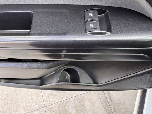 Used 2016 Chevrolet Colorado W/T RWD image 12