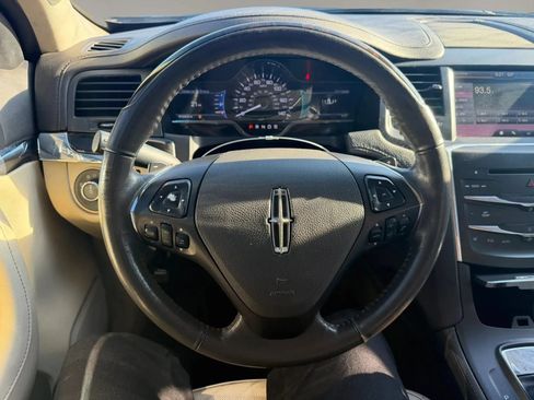 Used 2014 Lincoln MKS AWD image 12