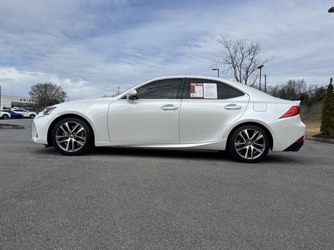 Used 2020 Lexus IS 300 image 7