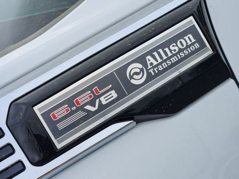 Used 2024 GMC Sierra 2500 Denali w/ Denali Reserve Package image 8