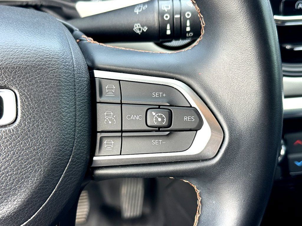 Used 2022 Jeep Compass Limited AWD/4WD image 14
