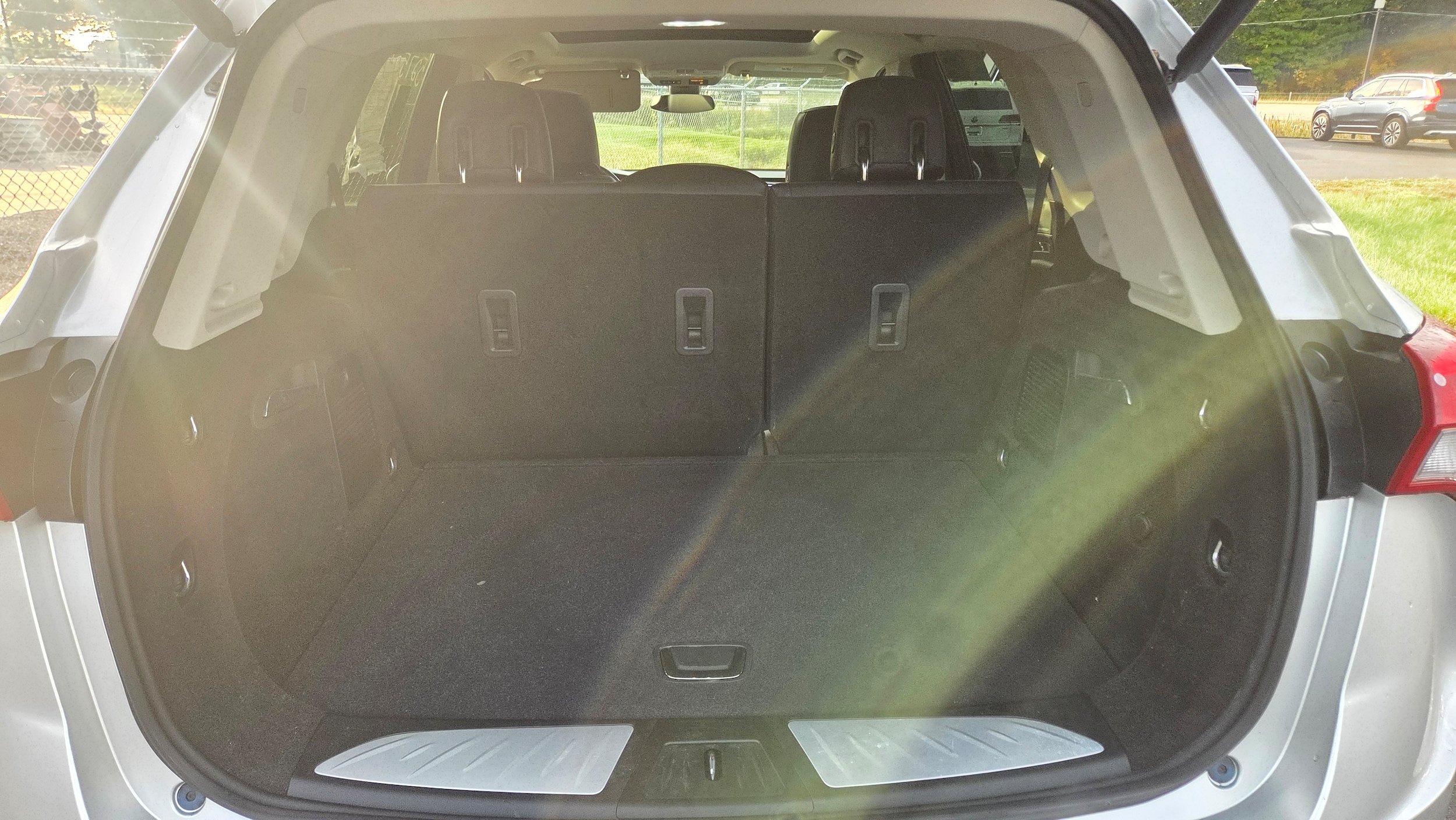Used 2019 Buick Envision Premium AWD/4WD image 16