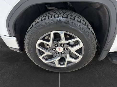 Used 2024 GMC Sierra 1500 SLT w/ SLT Premium Plus Package AWD/4WD image 9