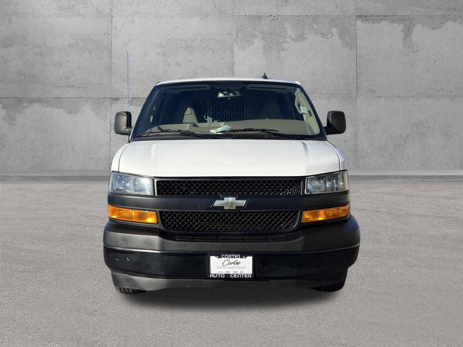 Used 2023 Chevrolet Express 2500 w/ Driver Convenience Package RWD image 2