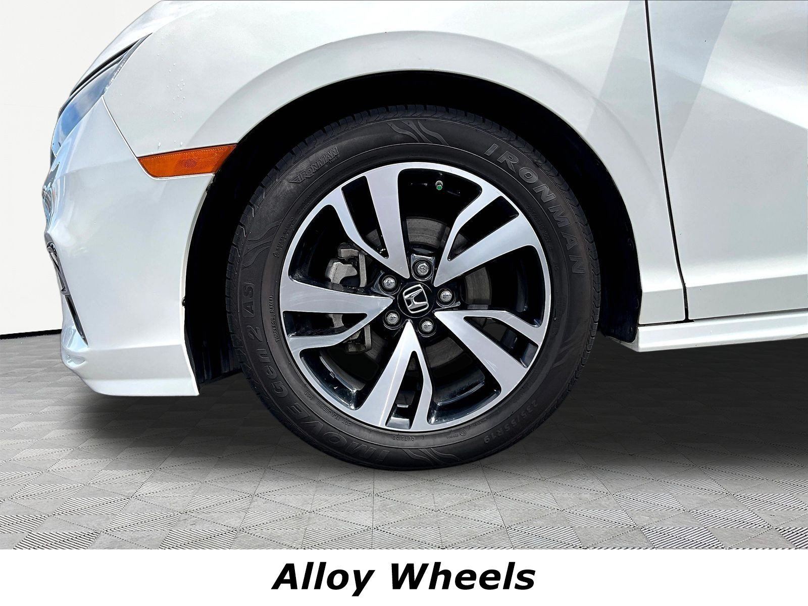 Used 2019 Honda Odyssey Elite image 34