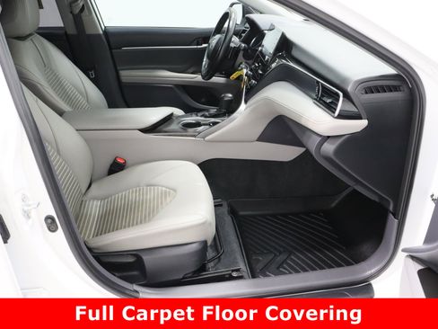 Used 2023 Toyota Camry SE image 34