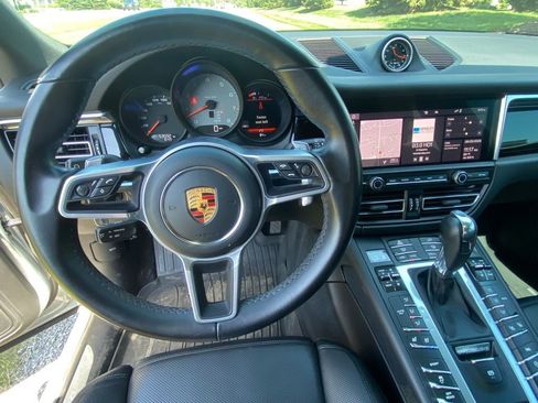 Used 2020 Porsche Macan S AWD/4WD image 10