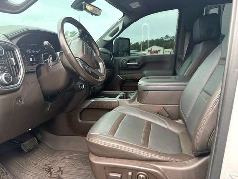 Used 2020 GMC Sierra 3500 Denali w/ Denali Ultimate Package AWD/4WD image 9