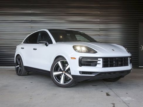 New 2025 Porsche Cayenne S image 9