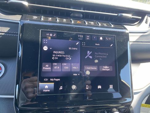 New 2025 Jeep Grand Cherokee Altitude image 8