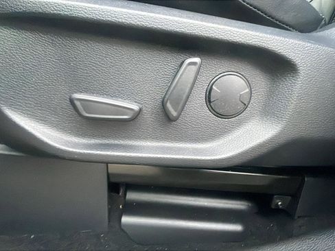 Used 2024 Ford Ranger Lariat w/ Advanced Towing Package image 18