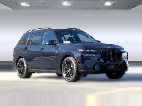 New 2026 BMW X7 M60i image 6