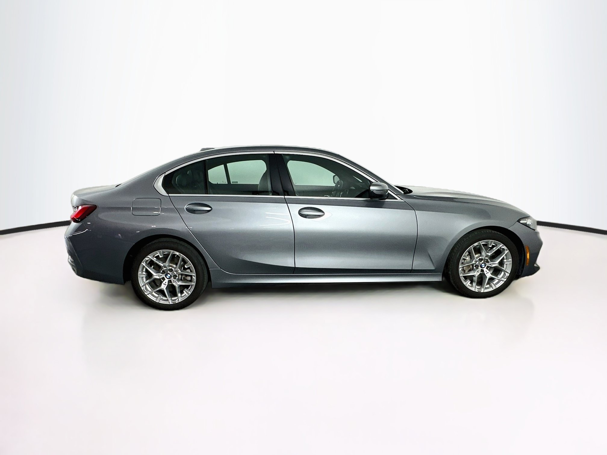 Used 2026 BMW 330i xDrive Sedan AWD/4WD image 10