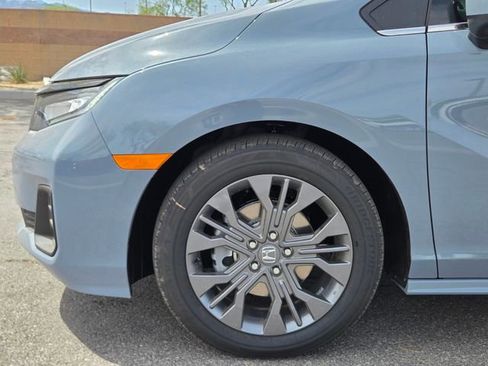 New 2026 Honda Odyssey Touring image 6