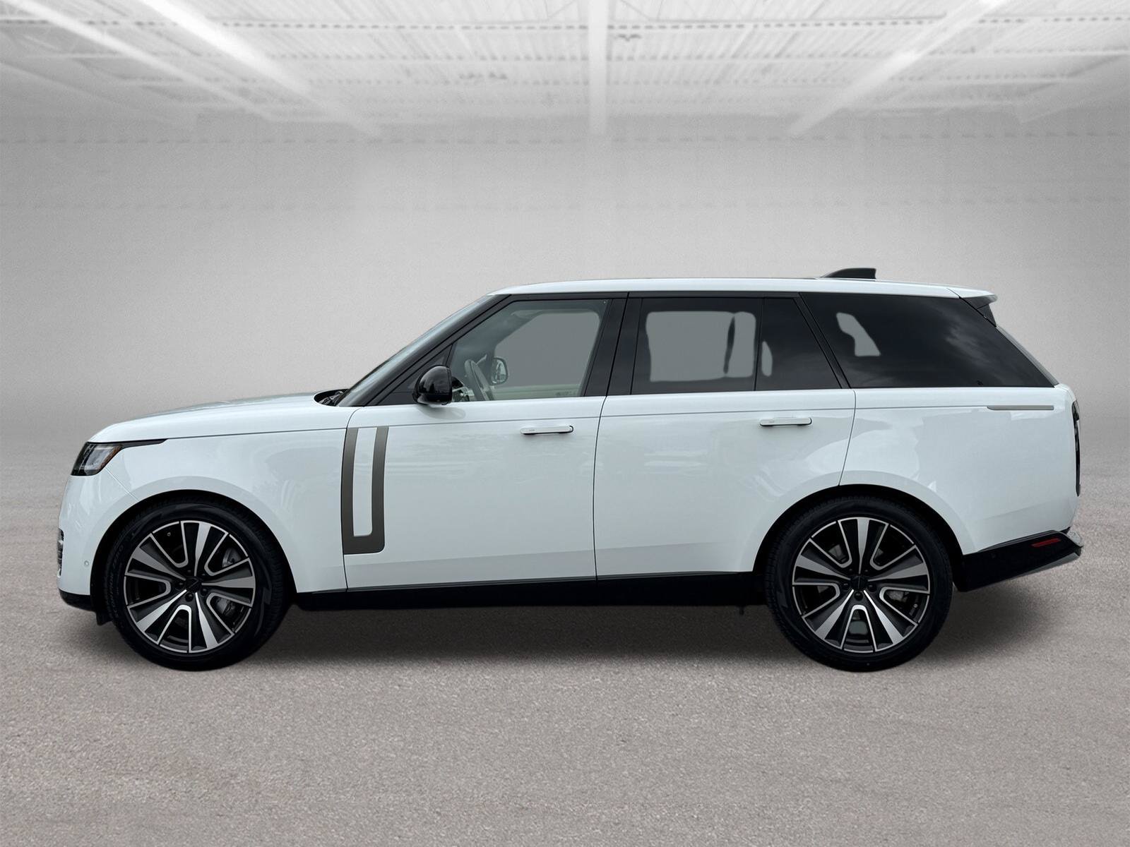 Certified 2025 Land Rover Range Rover SE AWD/4WD image 4