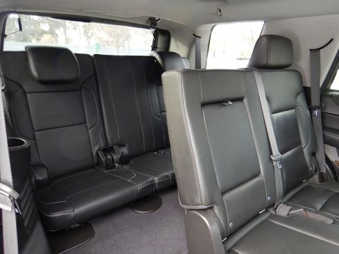 Used 2020 Chevrolet Tahoe LT image 28