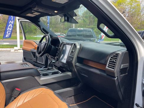 Used 2016 Ford F150 Limited w/ Trailer Tow Package image 37